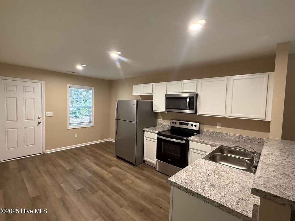 Photo of 201 Fire Tower Road #9, Richlands, NC 28574 (MLS # 100544910)