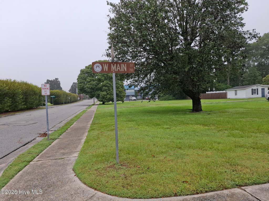 Photo of 1 W Main West Street, Washington, NC 27889 (MLS # 100598520)