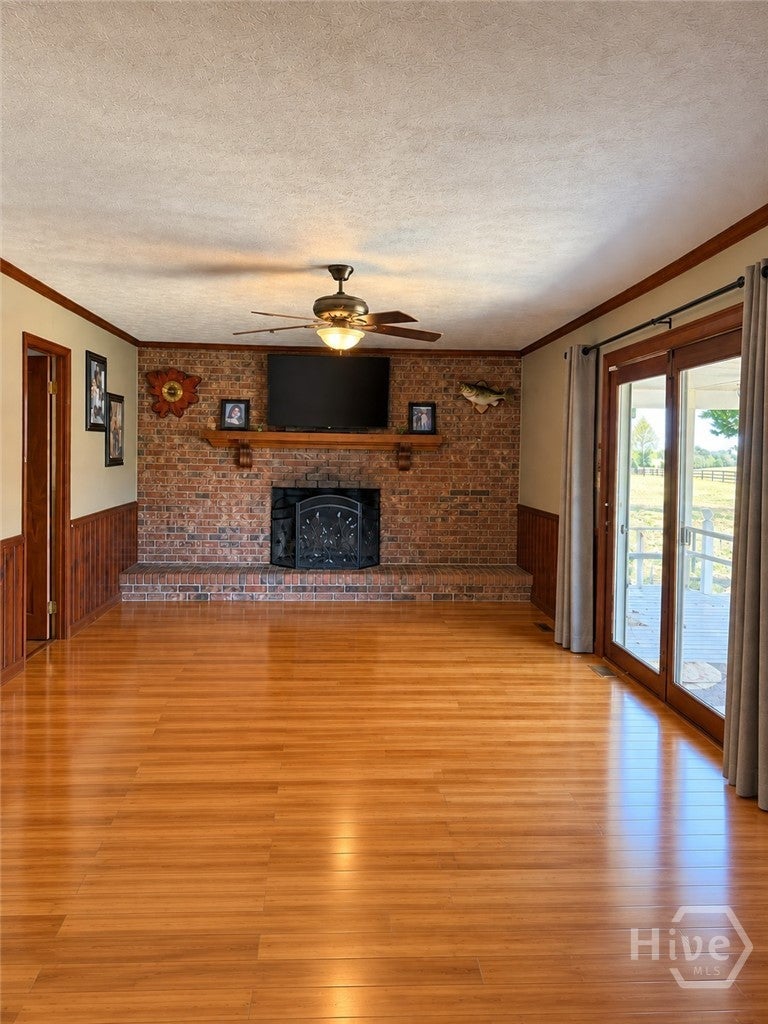 325 Racetrack Road