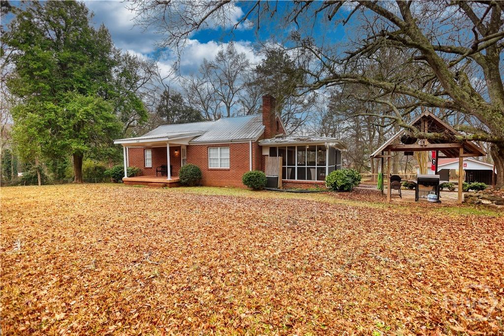 Photo of 345 Jefferson River Road, Athens, GA 30607 (MLS # CL348907)