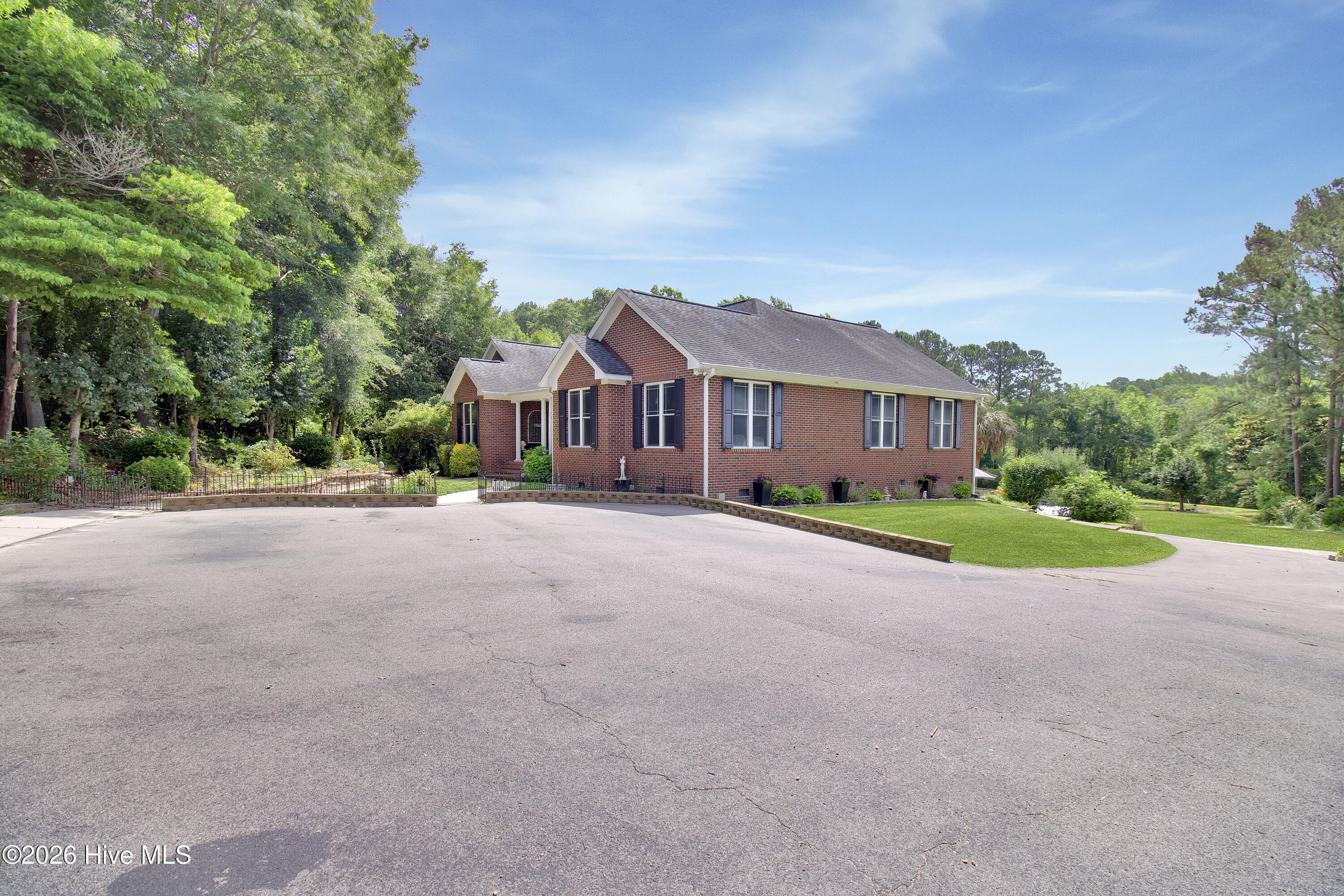 789 Queens Creek Road