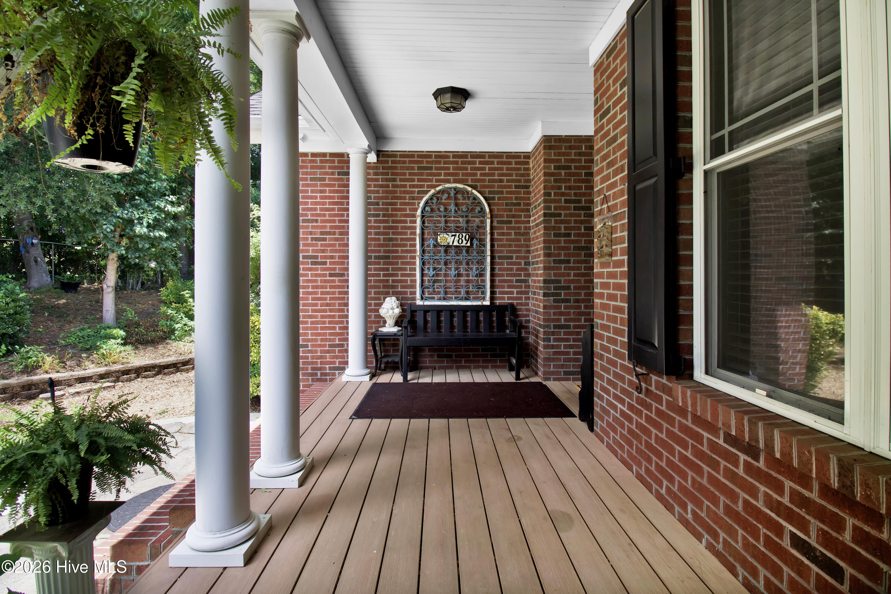 789 Queens Creek Road