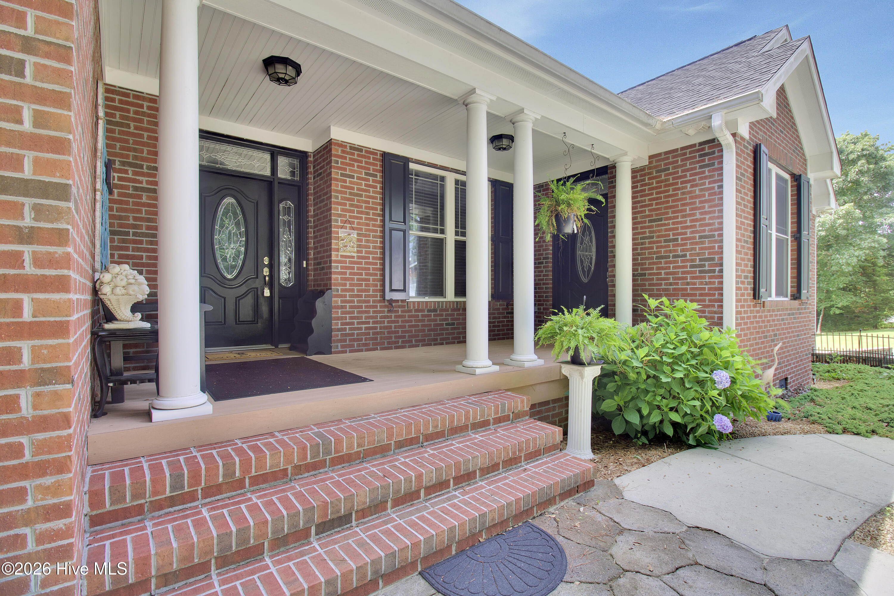 789 Queens Creek Road