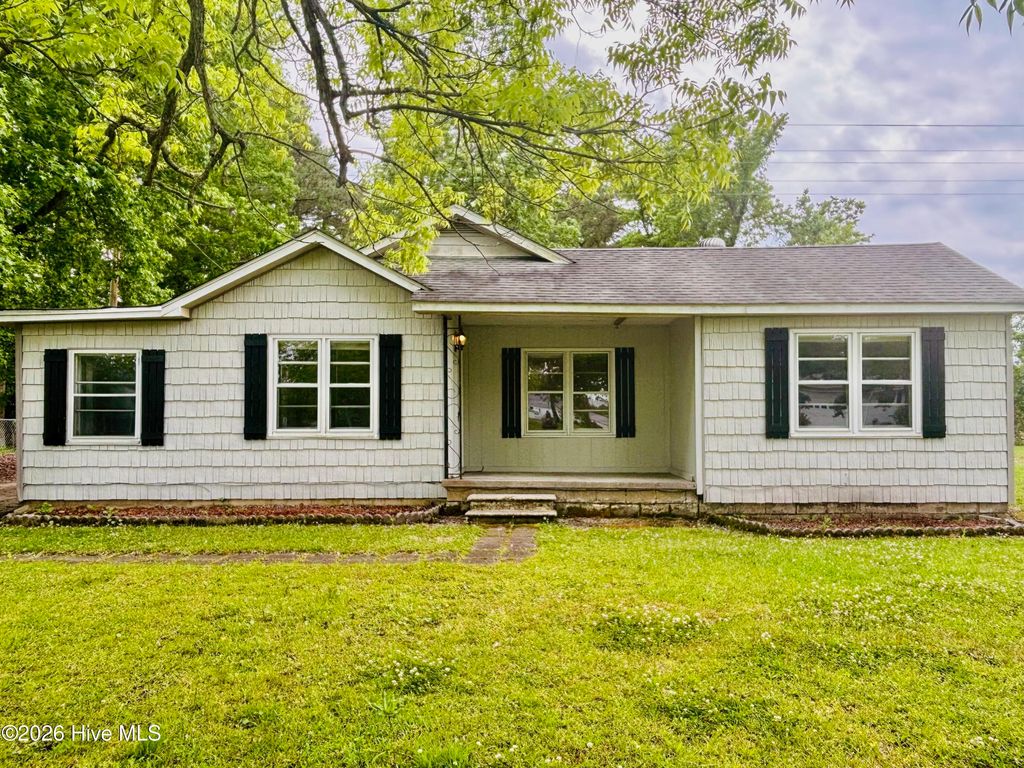 Photo of 580 Gillikin Road, Beaufort, NC (MLS # 100573038)