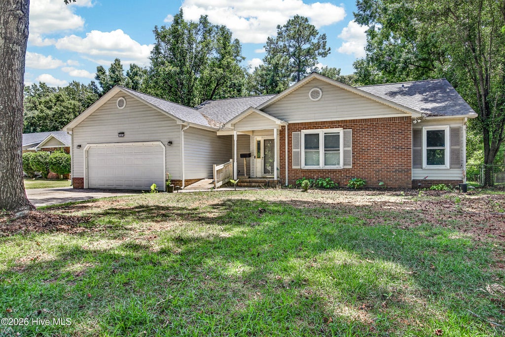 Photo of 197 Baytree Drive, Jacksonville, NC 28546 (MLS # 100582053)
