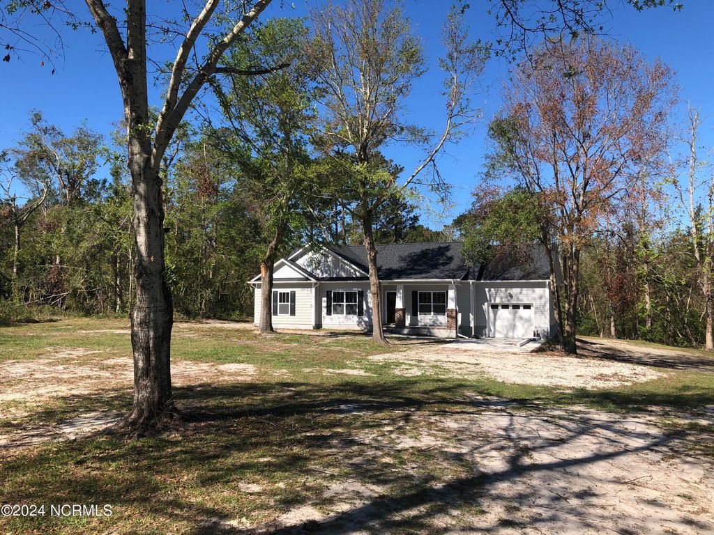 Photo of 513 Peru Road, Sneads Ferry, NC 28460 (MLS # 100544500)