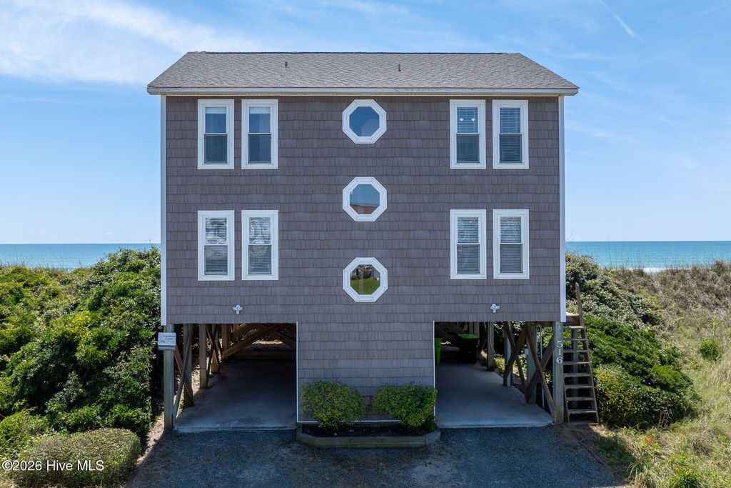 Photo of 516 Ocean Drive, North Topsail Beach, NC 28460 (MLS # 100574906)