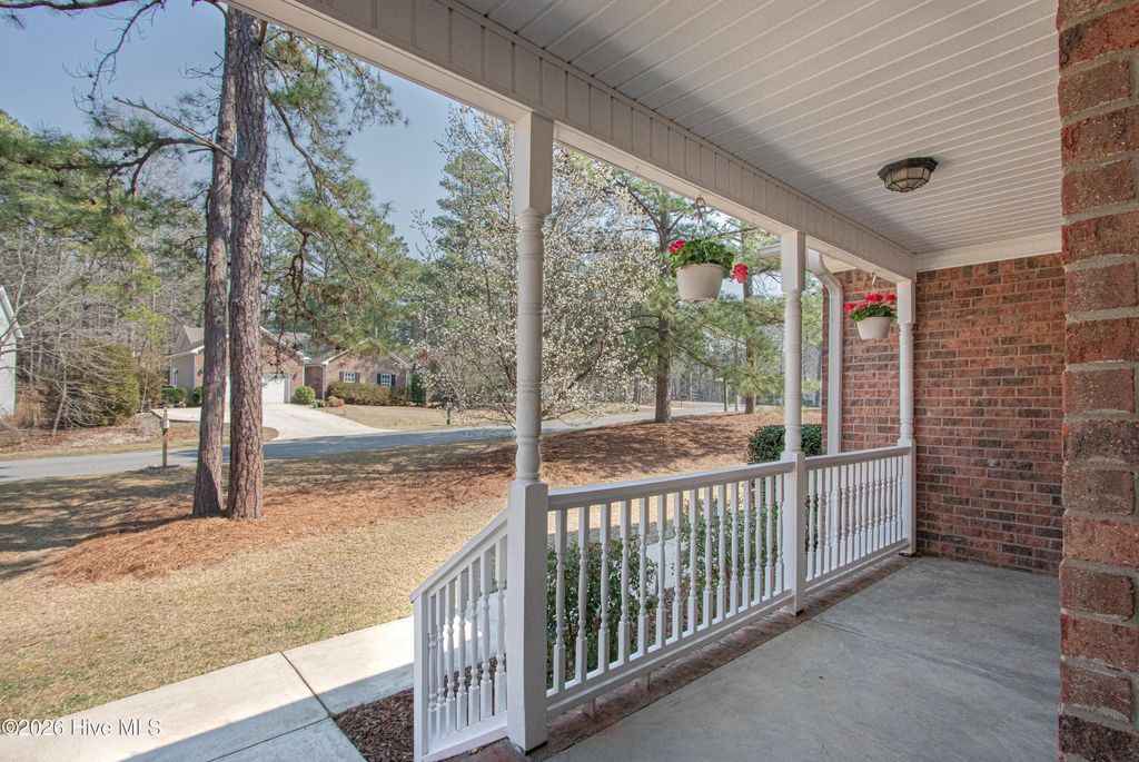 Photo of 105 Kingswood Circle, Pinehurst, NC 28374 (MLS # 100560355)
