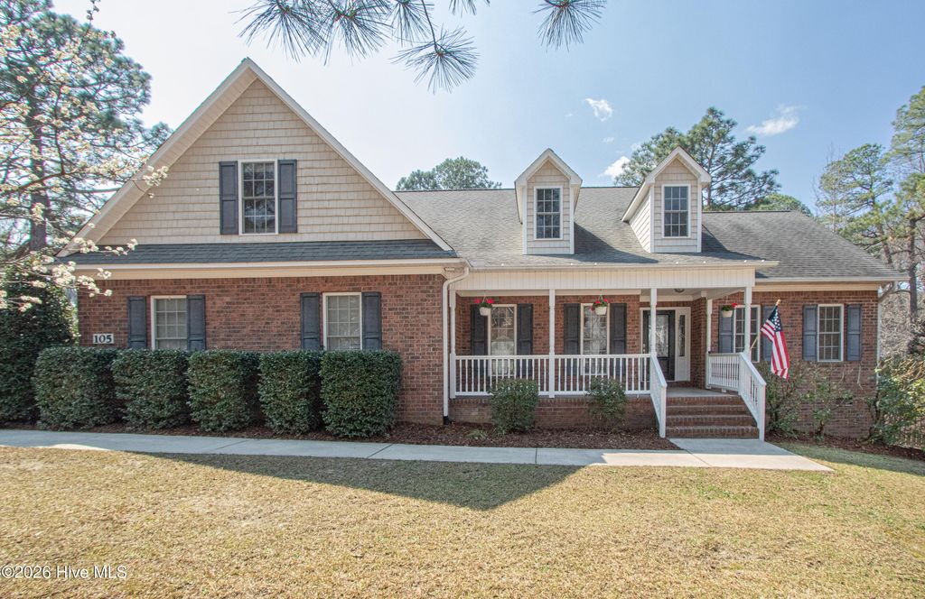 Photo of 105 Kingswood Circle, Pinehurst, NC 28374 (MLS # 100560355)