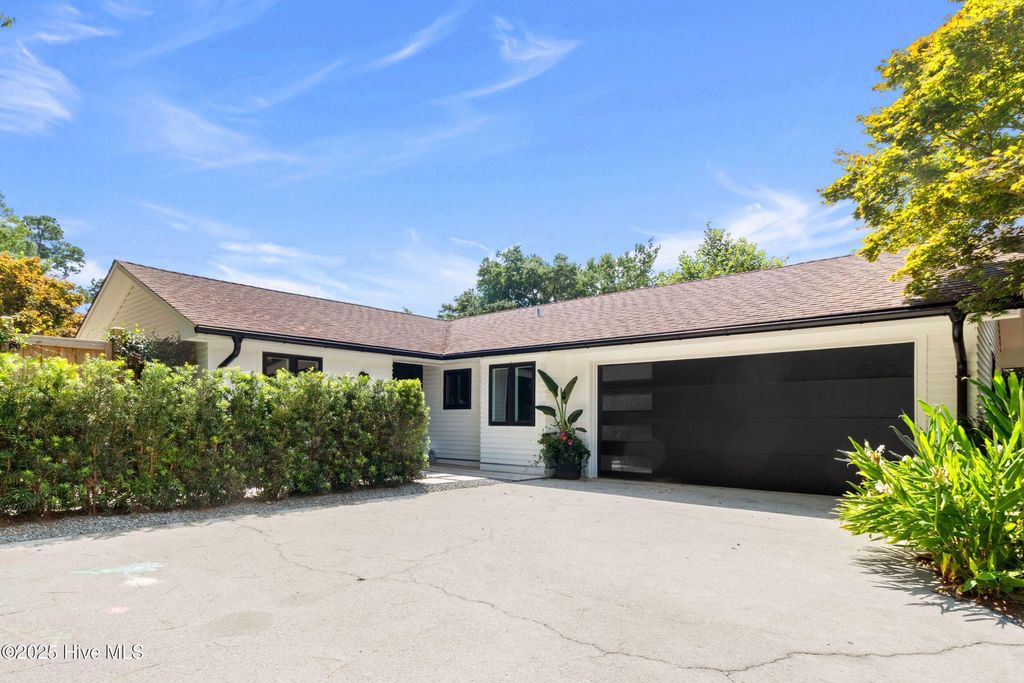 Photo of 6658 Trolley Lane, Wilmington, NC 28403 (MLS # 100551660)