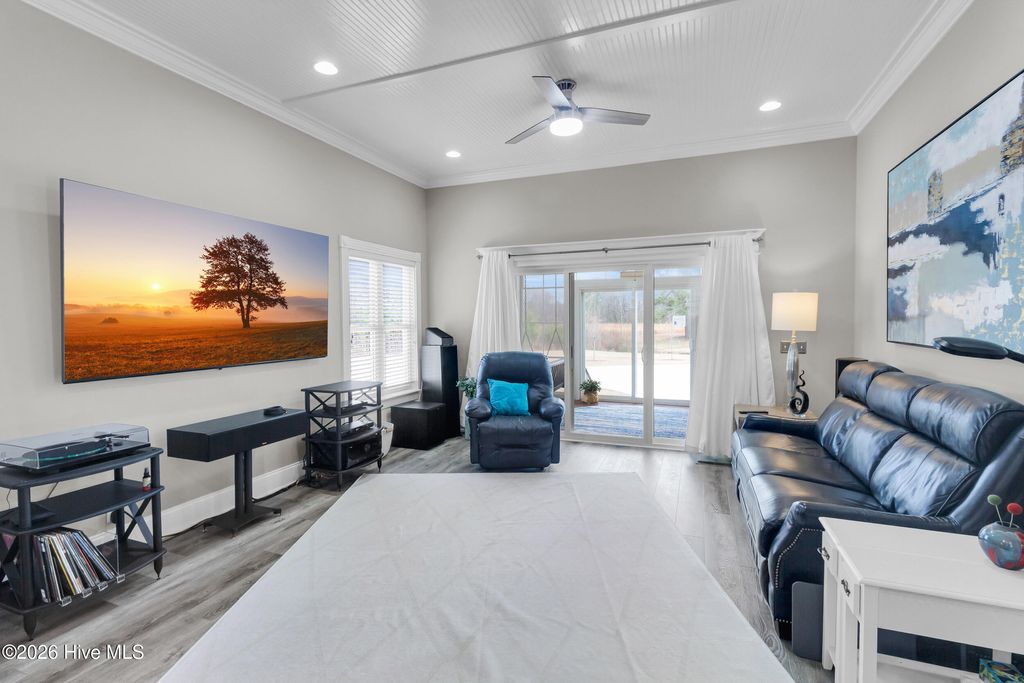 Photo of 7110 N Us 17 Highway, Vanceboro, NC 28586 (MLS # 100557754)