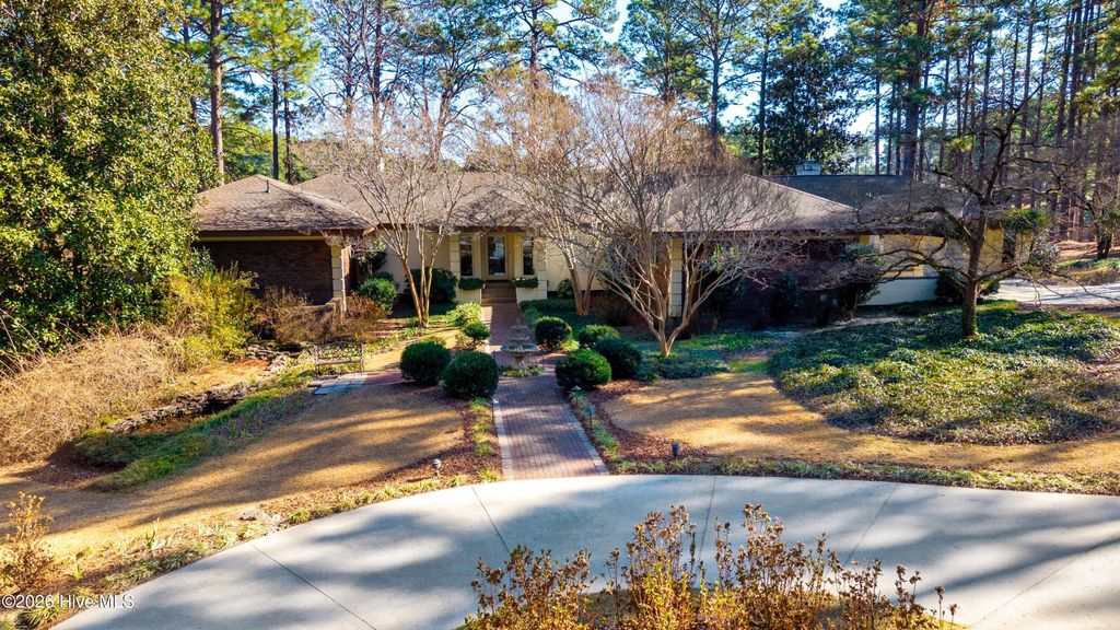 Photo of 5 Clubhouse Drive, Pinehurst, NC 28374 (MLS # 100552388)