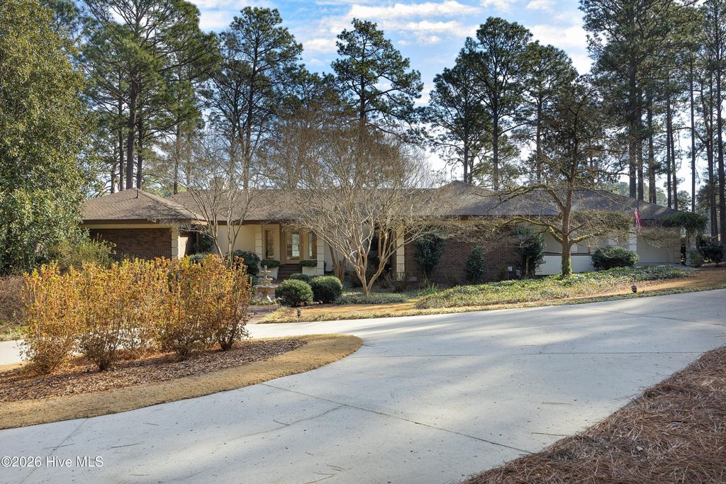 Photo of 5 Clubhouse Drive, Pinehurst, NC 28374 (MLS # 100552388)