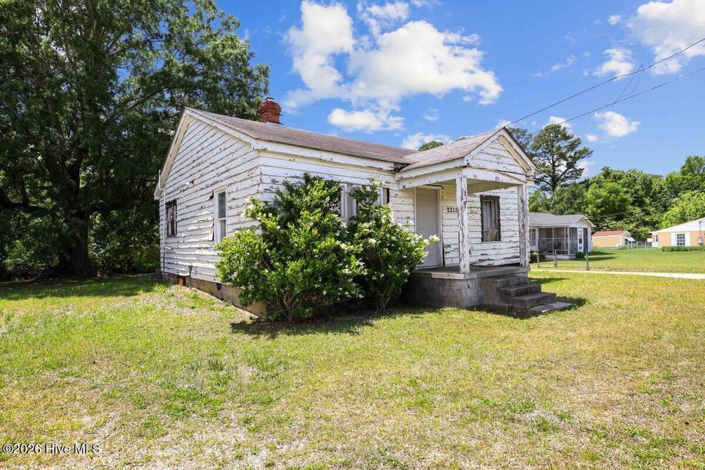 Photo of 2215 Hunter Hill Road, Rocky Mount, NC 27804 (MLS # 100579794)