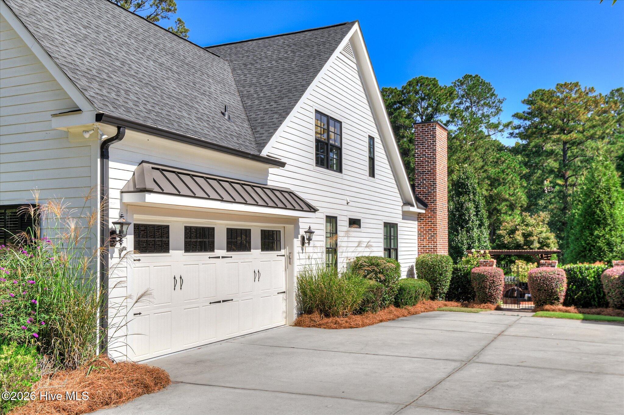705 Bishops Circle