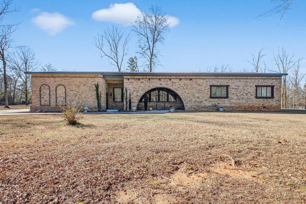 Photo of 323 Longhorn Road, Hephzibah, GA 30815 (MLS # 552541)