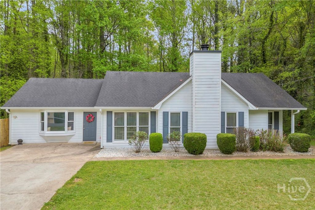 Photo of 1517 Country Court, Auburn, GA 30011 (MLS # CL353031)