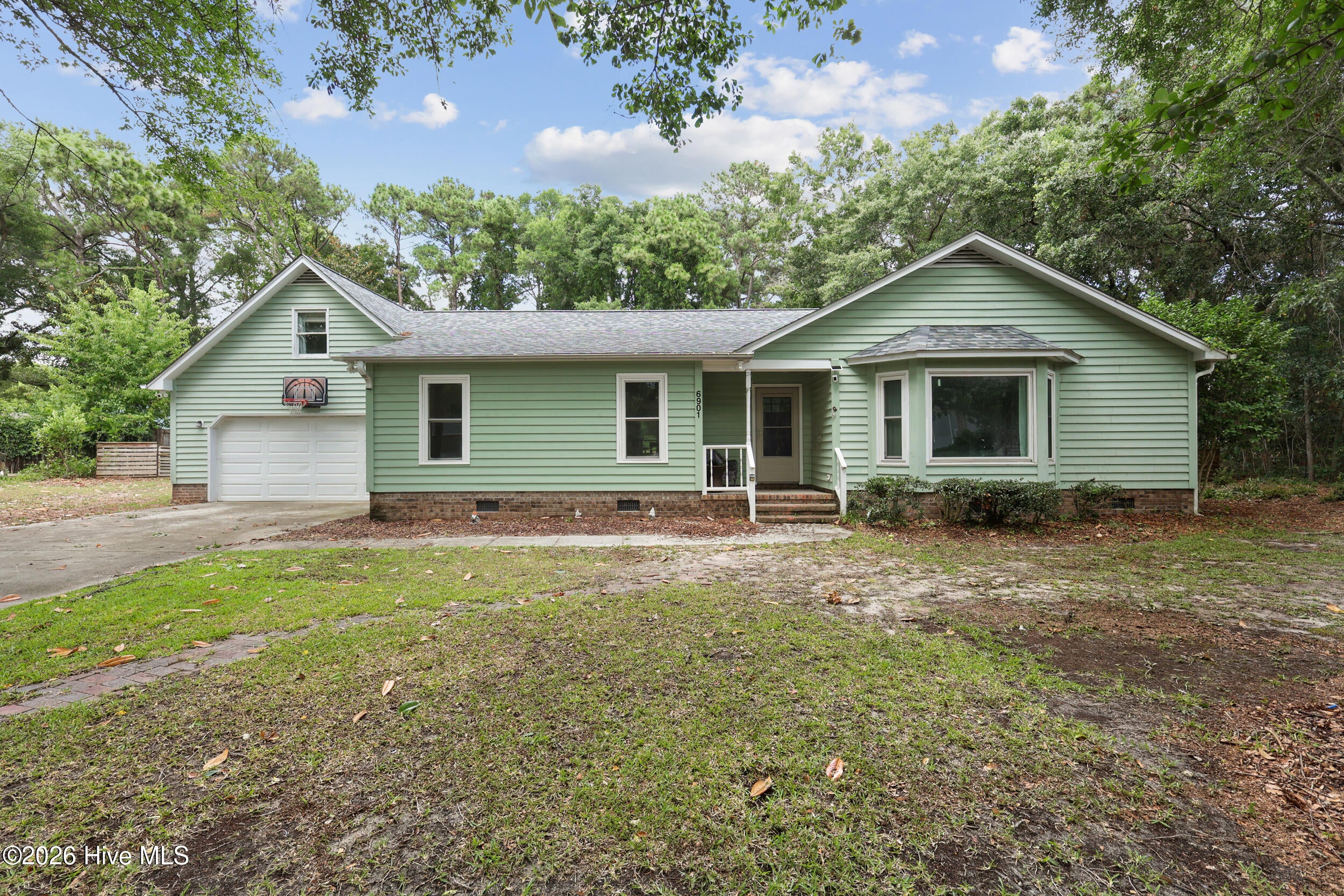 6901 Cedar Bluff