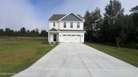 105 Dole Court Richlands NC 28574