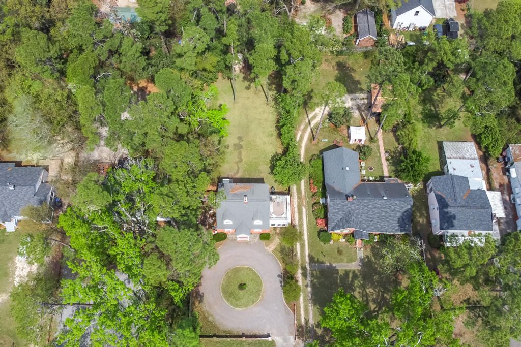 Photo of 3023 Wrightsboro Road, Augusta, GA 30909 (MLS # 98253974)