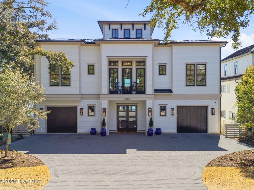 Photo of 306 E Bay Street, Southport, NC 28461 (MLS # 100556008)