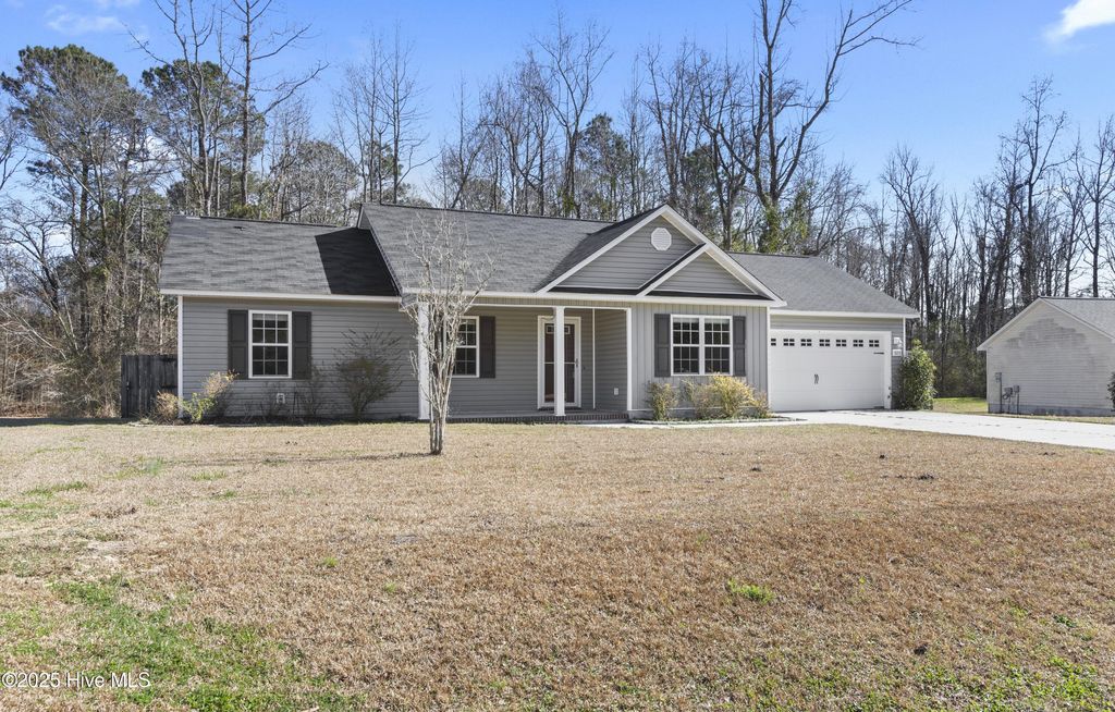 Photo of 320 Reid Court N, Jacksonville, NC 28540 (MLS # 100564218)