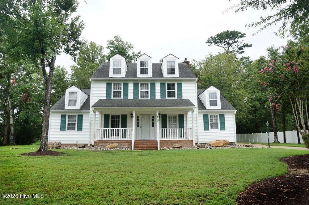 318 Foxhall Court