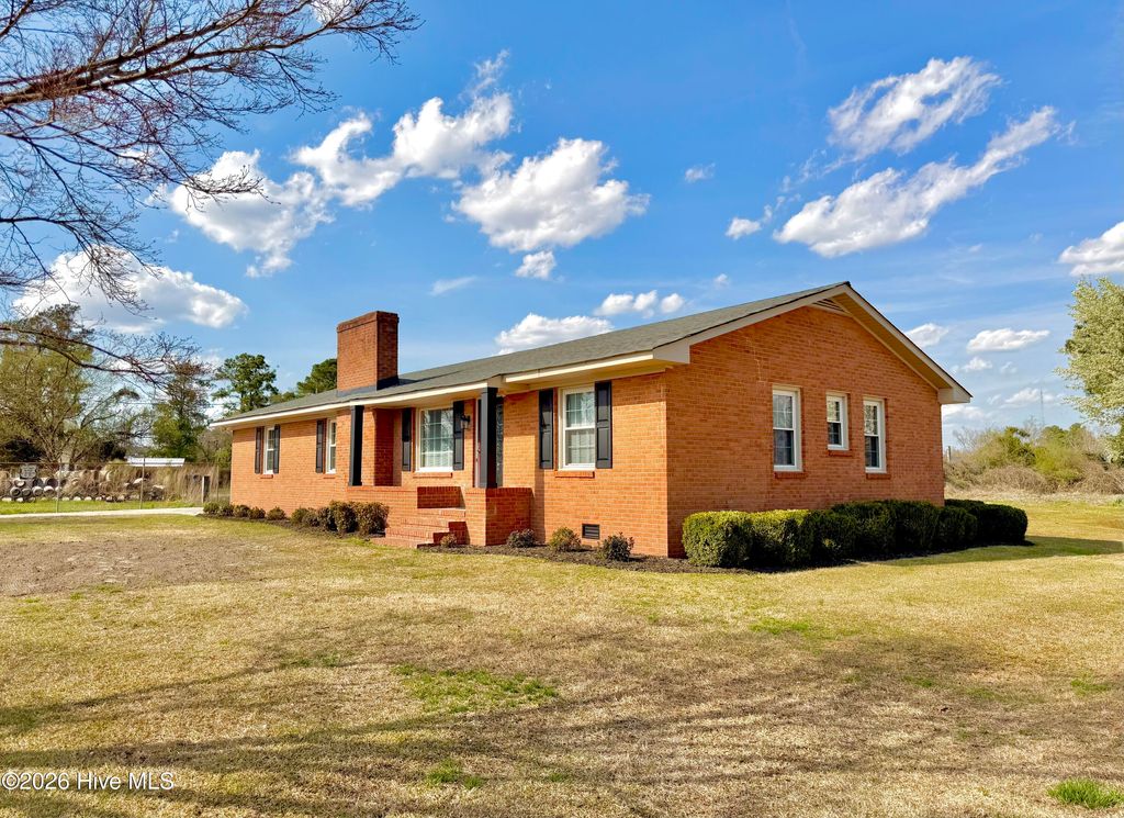 Photo of 216 Collier-Loftin Road, Kinston, NC 28504 (MLS # 100559696)