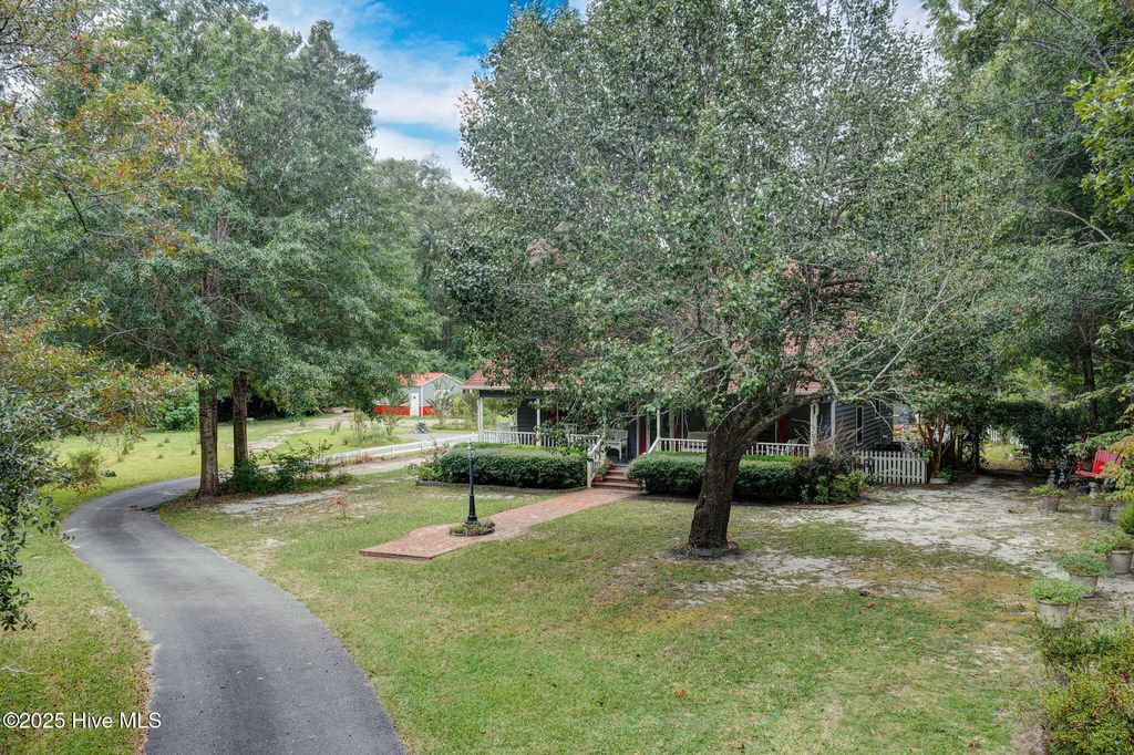 Photo of 1101 Mcgirt Place, Wilmington, NC 28412 (MLS # 100553041)