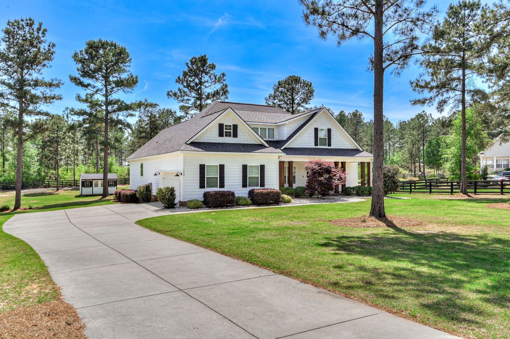 Photo of 1170 Drayton Court, Aiken, SC 29801 (MLS # 554606)