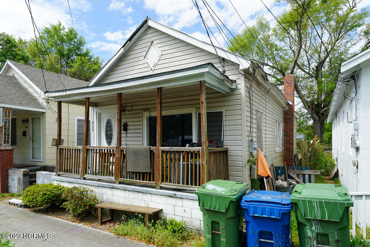 808 S 9th Street