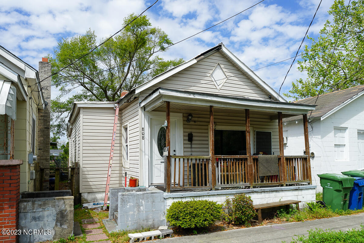 808 S 9th Street