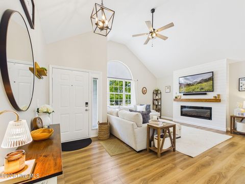 Tiny photo for 404 Kingsworth Lane SE, Belville, NC 28451 (MLS # 100573473)