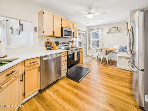 Tiny photo for 404 Kingsworth Lane SE, Belville, NC 28451 (MLS # 100573473)