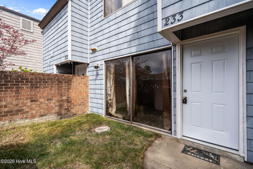 Photo of 233 Dapple Court #Unit 24, Wilmington, NC 28403 (MLS # 100562887)