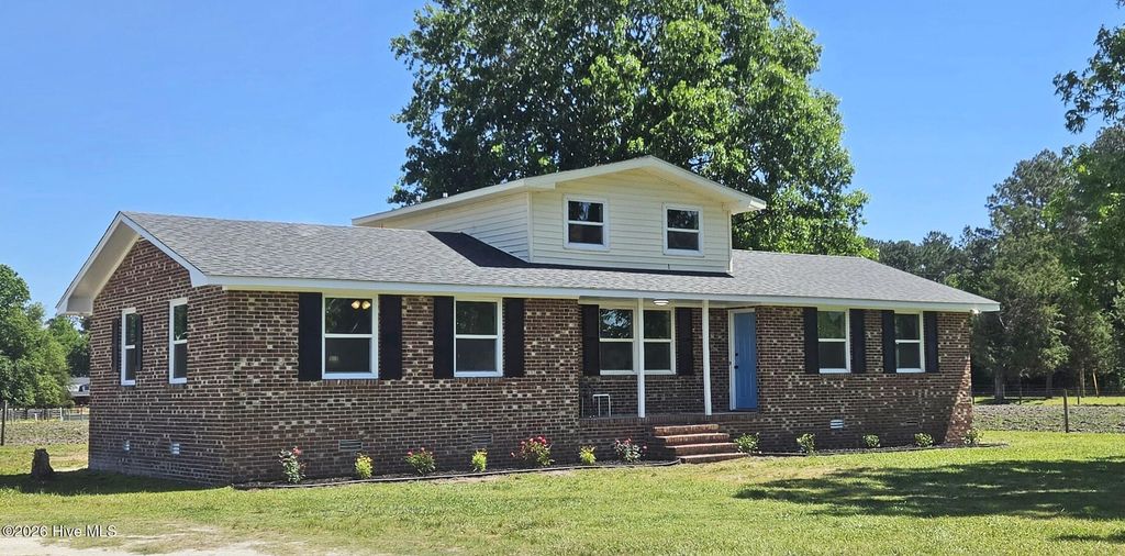 Photo of 1807 Nc Highway 111 HWY, Chinquapin, NC 28521 (MLS # 100574593)