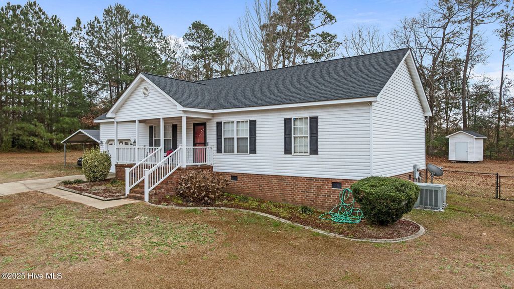 Photo of 104 Karrie Ann Place, Pikeville, NC 27863 (MLS # 100546295)