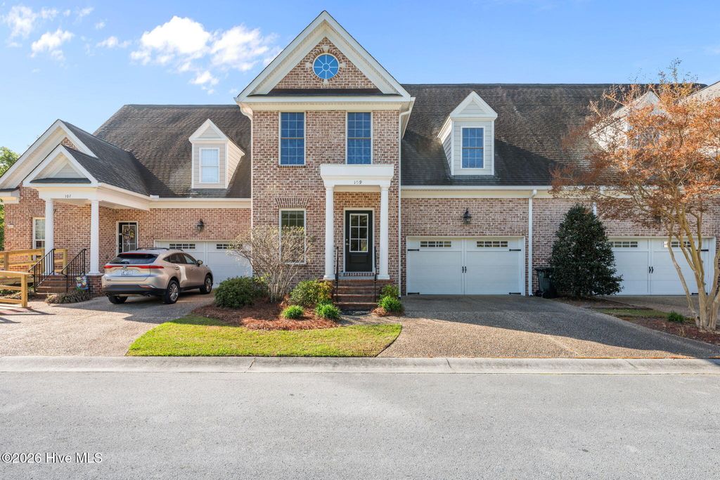 Photo of 109 Colonel Burgwyn Drive, New Bern, NC 28562 (MLS # 100564451)