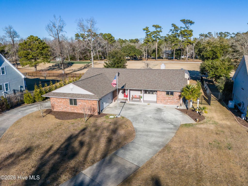 Photo of 326 S Belvedere Drive, Hampstead, NC 28443 (MLS # 100548794)