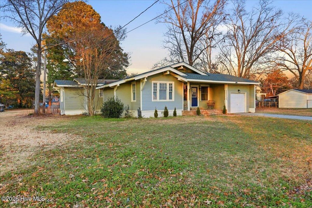 Photo of 205 W South Street, Fremont, NC 27830 (MLS # 100552228)