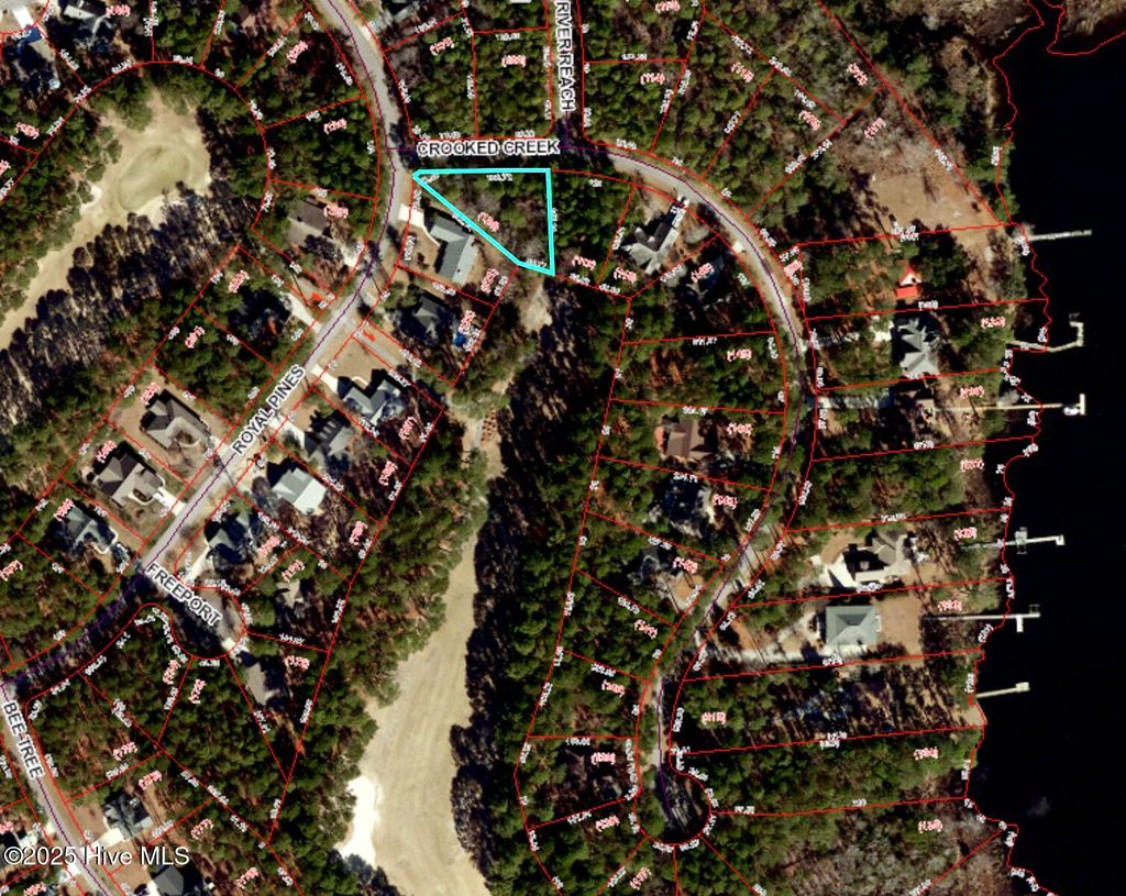 Photo of 900 Crooked Creek Drive, New Bern, NC 28560 (MLS # 100492867)