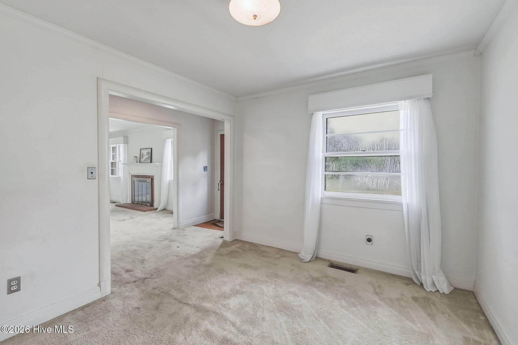 725 Devon Court
