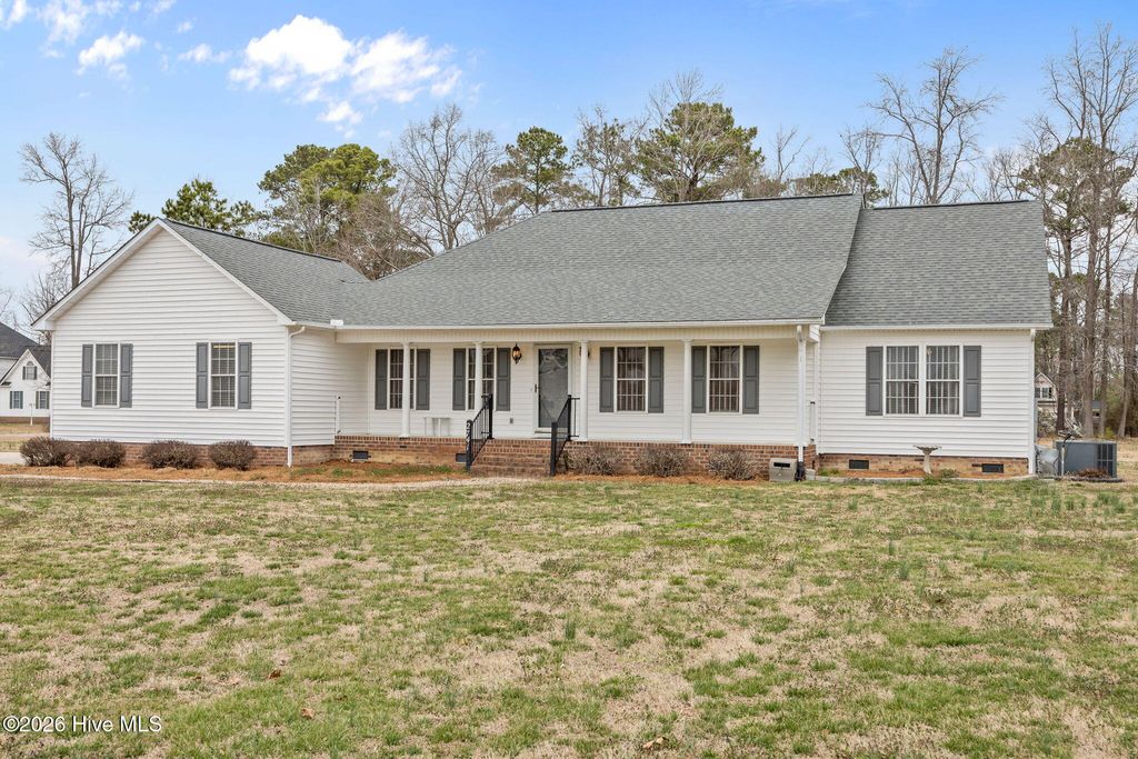 Photo of 2741 Beddard Road, Grimesland, NC 27837 (MLS # 100558313)