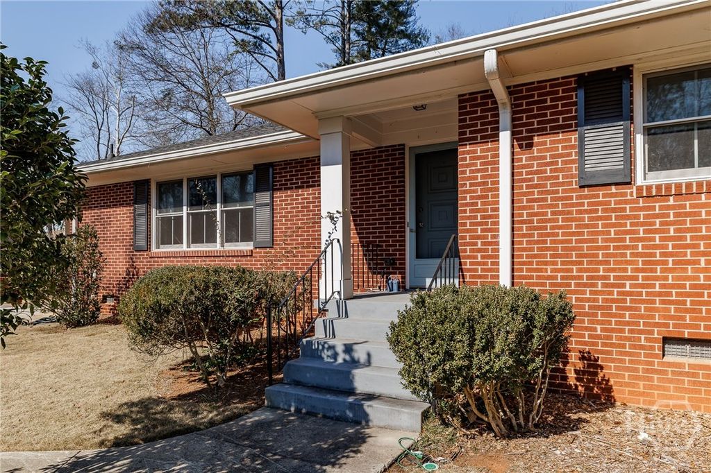 Photo of 210 Pine Valley Drive, Athens, GA 30606 (MLS # CL344336)