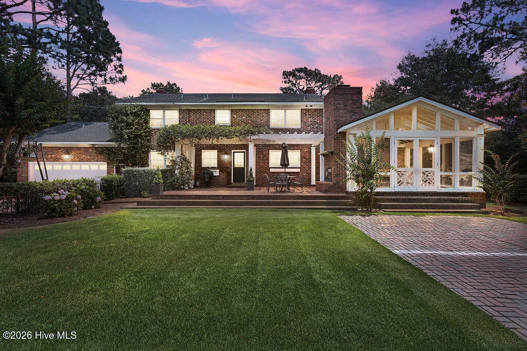 2202 S Live Oak Parkway