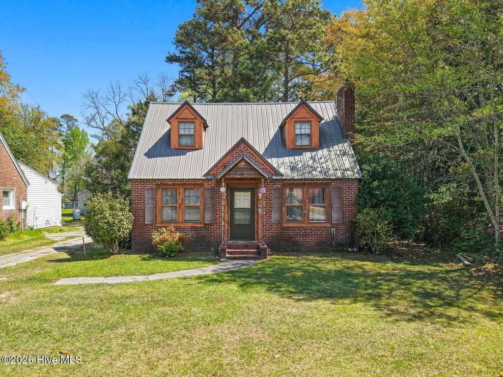Photo of 409 Hickman Road, Tabor City, NC 28463 (MLS # 100564876)