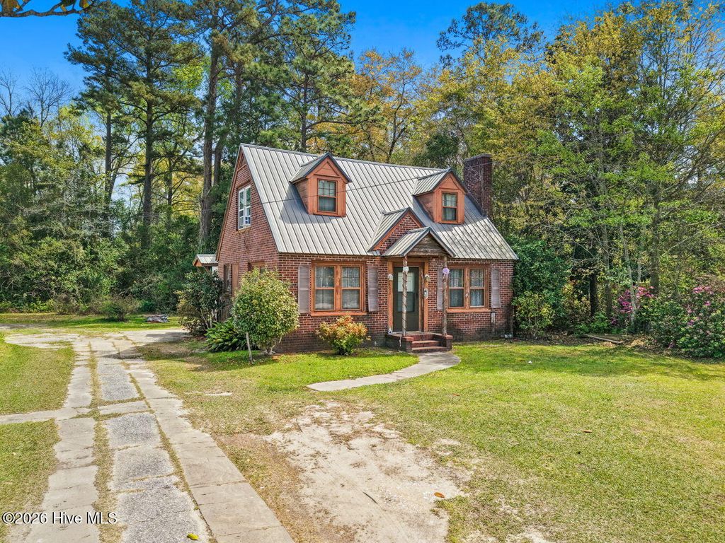 Photo of 409 Hickman Road, Tabor City, NC 28463 (MLS # 100564876)