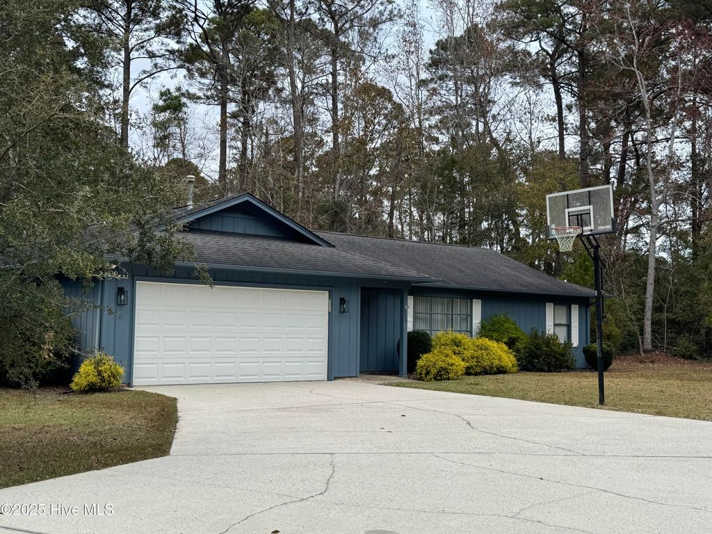 Photo of 580 Boundaryline Drive NW, Calabash, NC 28467 (MLS # 100533760)
