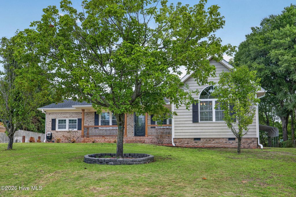 Photo of 319 Silva Terra Drive, Wilmington, NC 28412 (MLS # 100589384)