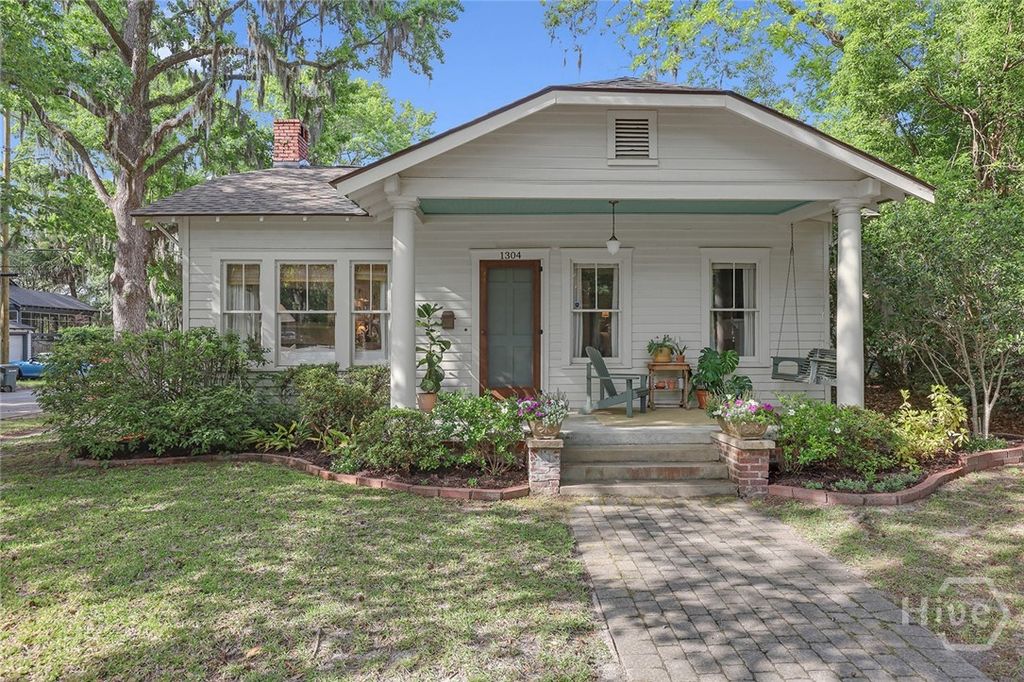 Photo of 1304 E 48th Street, Savannah, GA 31404 (MLS # SA354843)